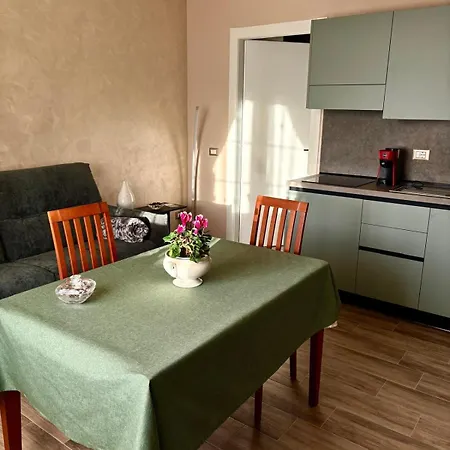 Nessunconfine Casa Sara Дом отдыха Santa Giuletta