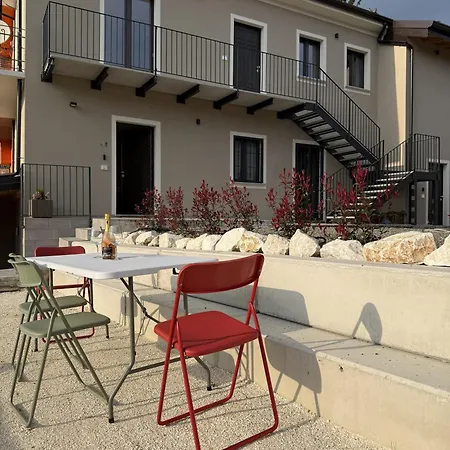 Nessunconfine Casa vacanze Santa Giuletta